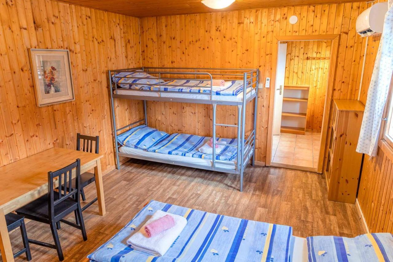 Cejch - Rekreacni Areal S Restauraci Otel Kněžmost Dış mekan fotoğraf